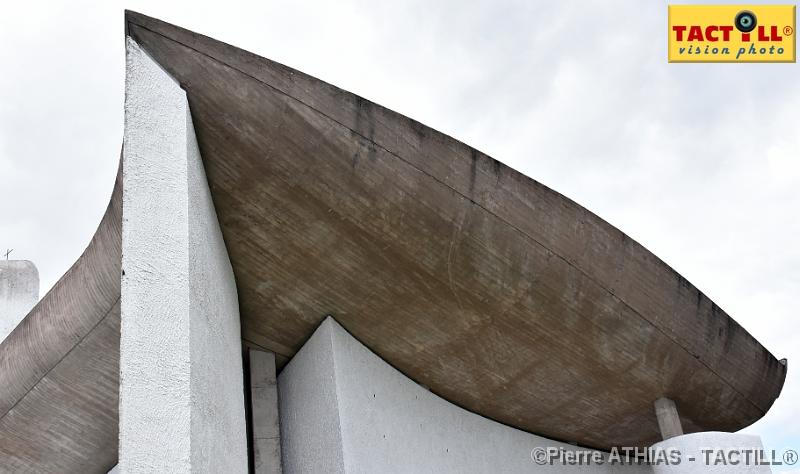 chapelle_ronchamp_20150906_D72_1073.JPG - Chapelle Notre-Dame-du-Haut1955, colline de BourlémontLe CorbusierRonchamp, Haute-Saône6 Septembre 2015