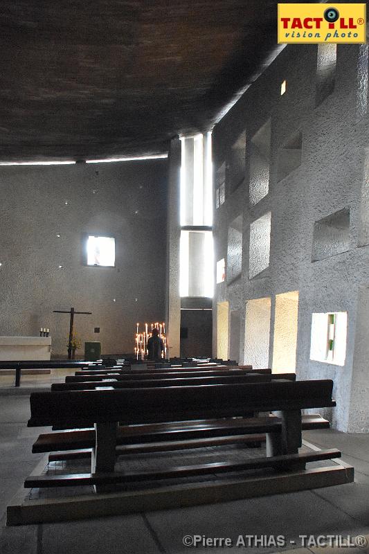 chapelle_ronchamp_20150906_D72_1114.JPG - Chapelle Notre-Dame-du-Haut1955, colline de BourlémontLe CorbusierRonchamp, Haute-Saône6 Septembre 2015