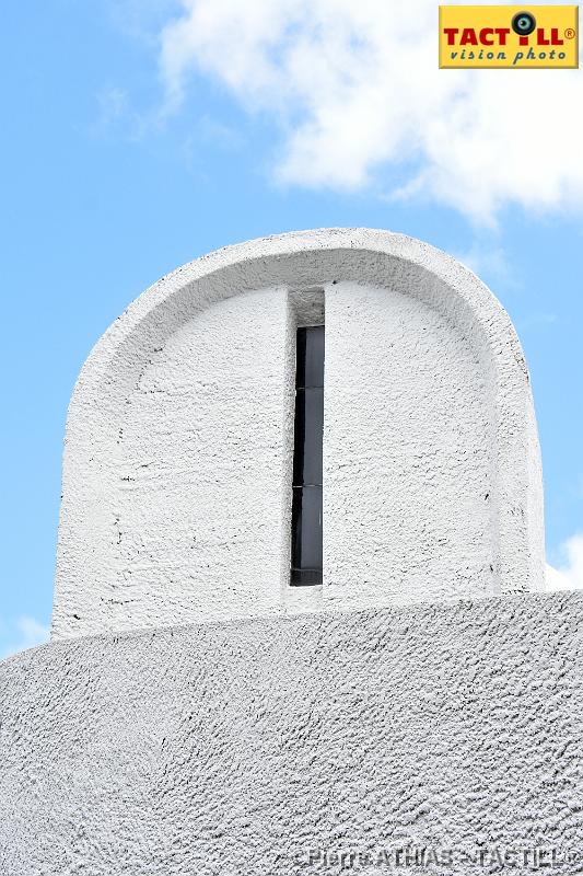 chapelle_ronchamp_20150906_D72_1143.JPG - Chapelle Notre-Dame-du-Haut1955, colline de BourlémontLe CorbusierRonchamp, Haute-Saône6 Septembre 2015